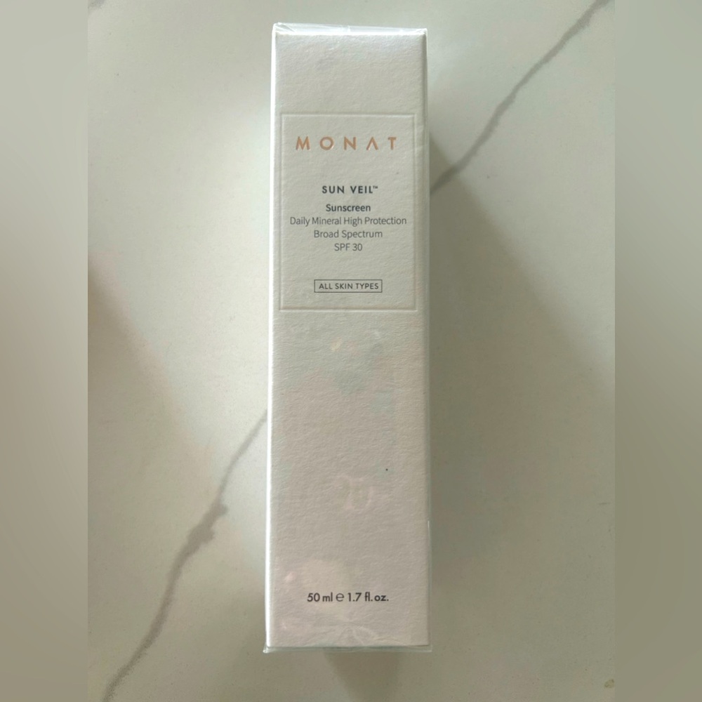 COPY - Monat Rewind age control nectar & Sun veil face sunblock - Picture 4 of 4